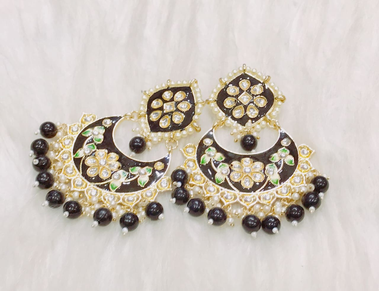 Royal basic jhumka